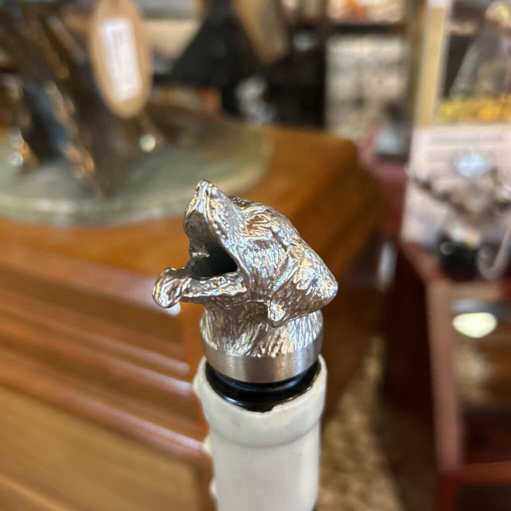 Labrador Wine Pourer