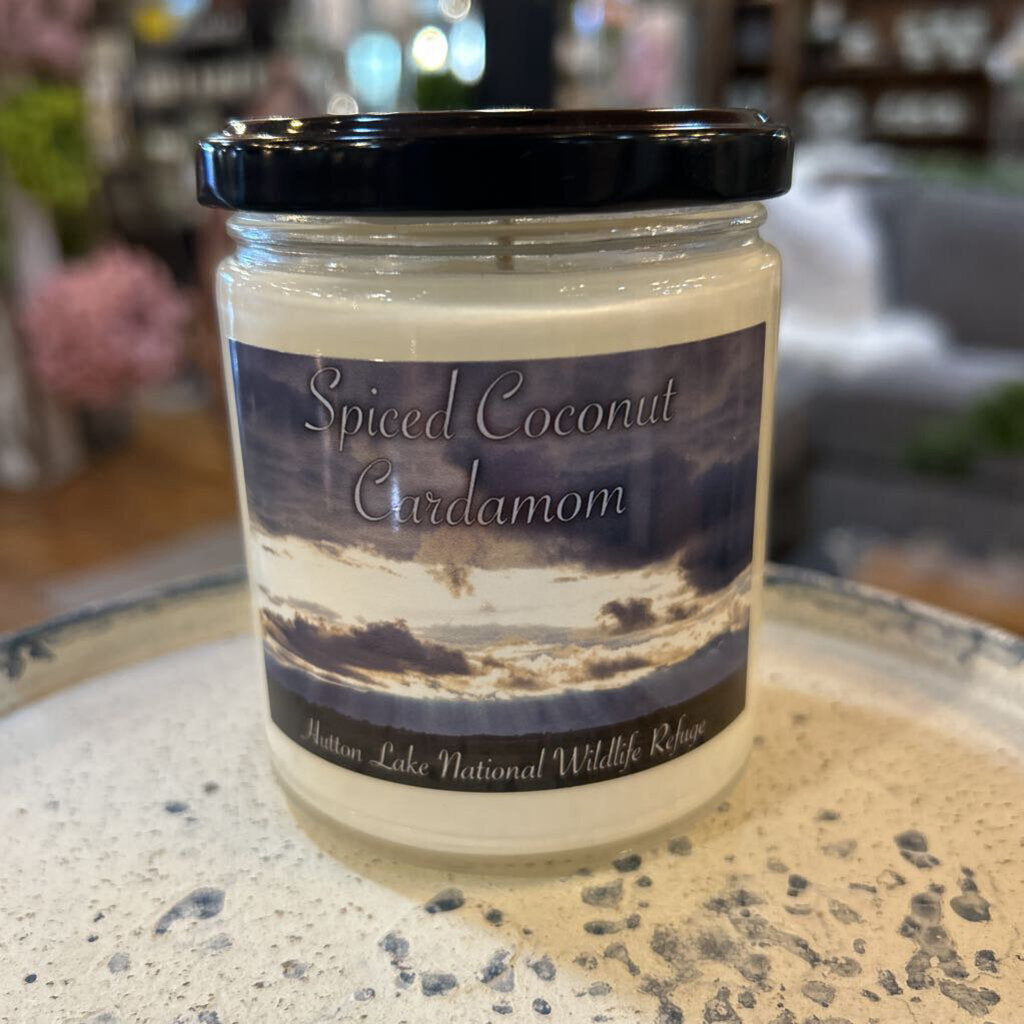 Spiced Coconut & Cardamom Candle